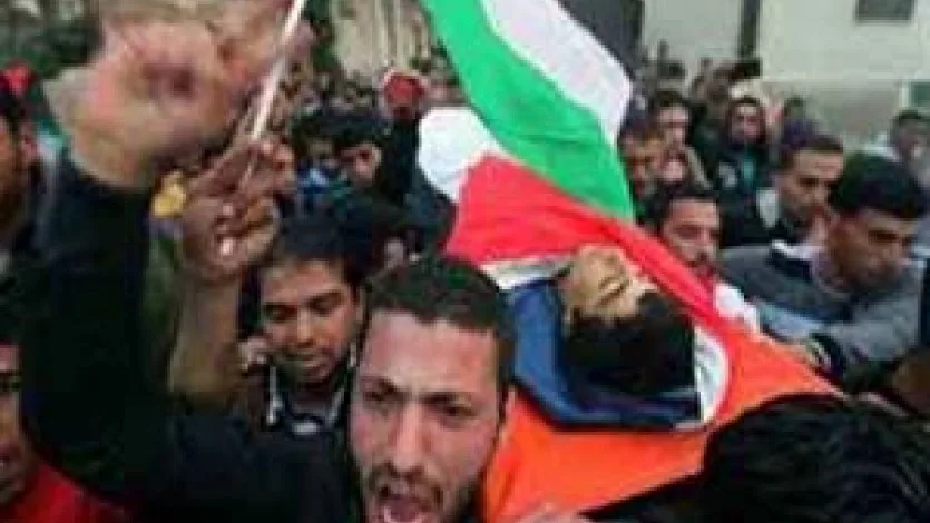 اتحاد علماء المسلمين يستنكر الصمت العالمي تجاه قتل الفتى الفلسطيني محمد أبو خضير