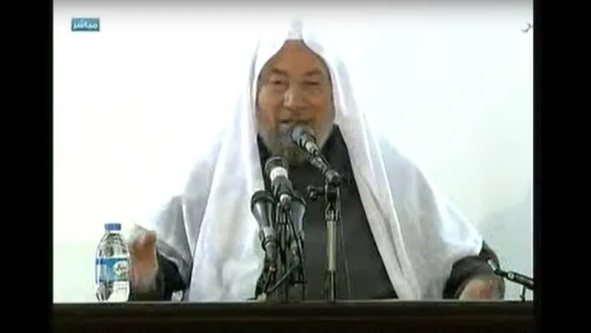 مشيدا بدورها في دعم مصر.. القرضاوي: حيا الله قطر وشعب قطر