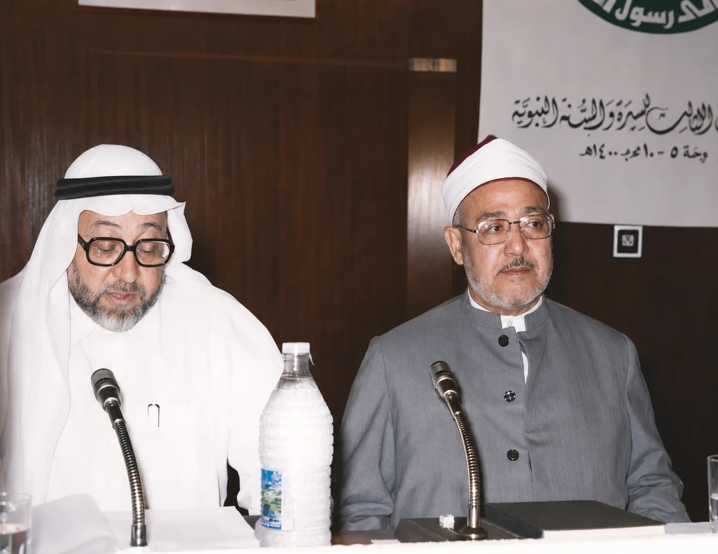 (140) الشيخ الغزالي في قطر