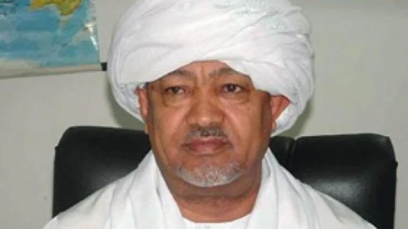 بين الشيخ القرضاوي والإنتربول!