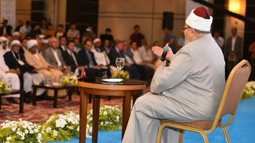 مجلس أمناء الاتحاد العالمي لعلماء المسلمين يجتمع بتركيا