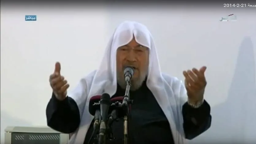 القرضاوي للأفاكين والكذابين: سأقول كلمة الحق ما دمت حيا